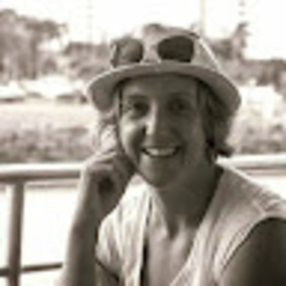 Meet your Posher, Emma - Picture 1 of 1